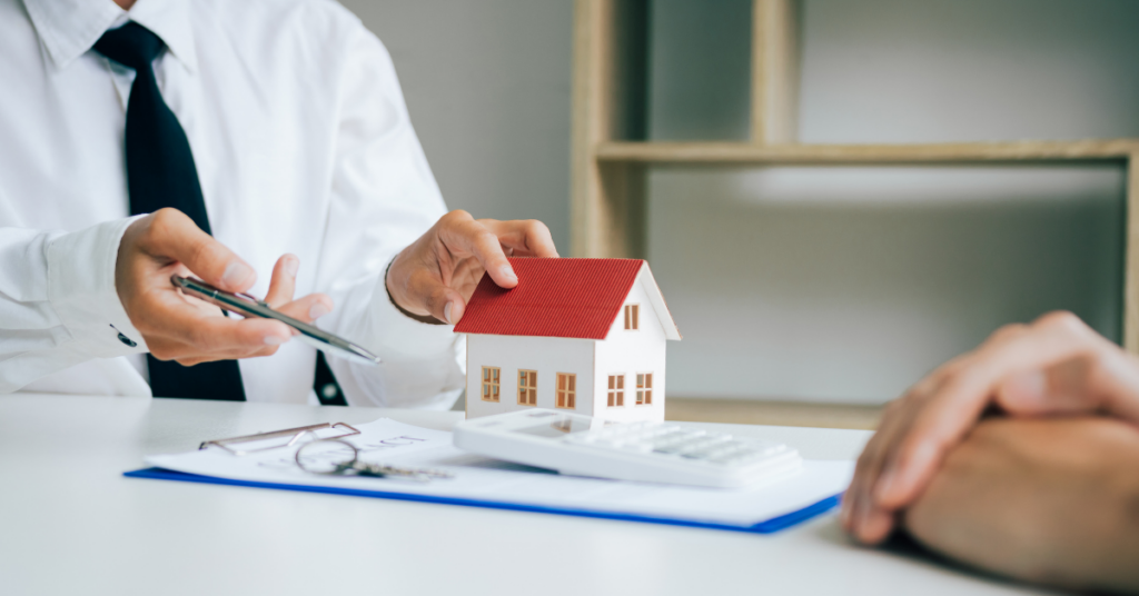 Un'immagine che ritrae impiegato, imprenditore e gestione.